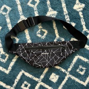Vooray active fanny pack